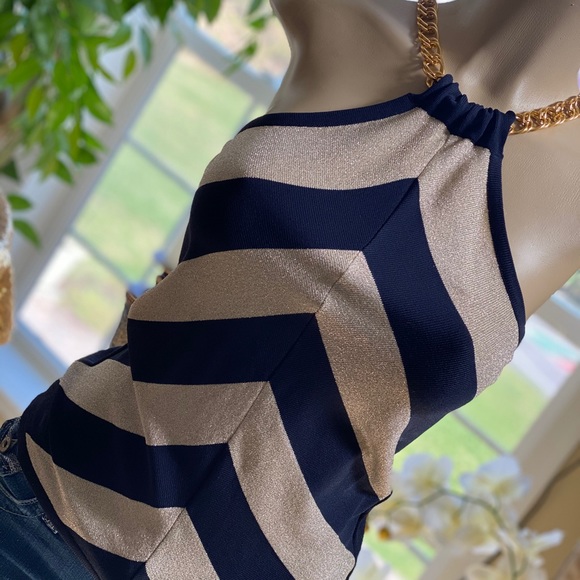 Haltered top - Picture 3 of 4